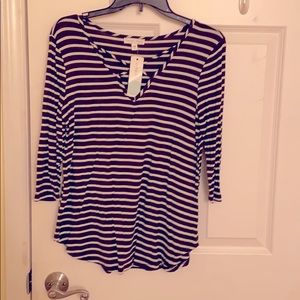 Women’s Dulce 3/4 Sleeve Cross Front Knit Top